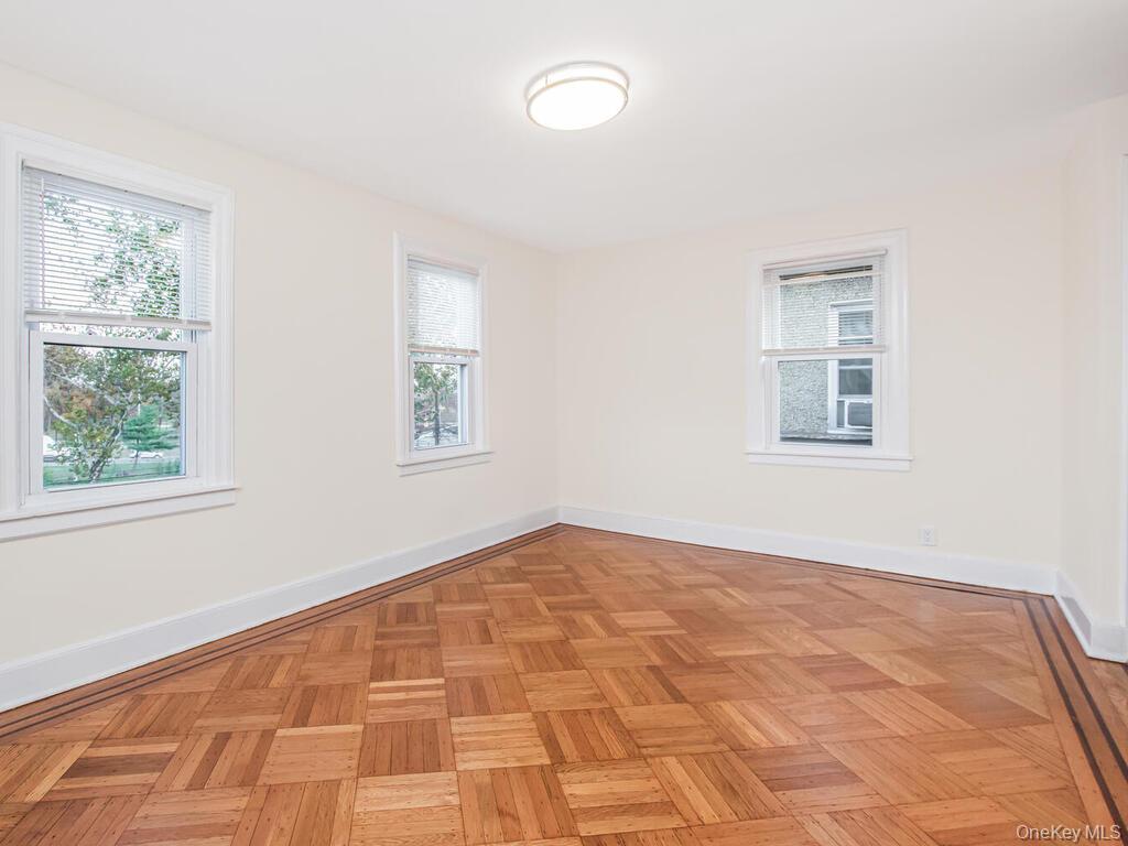 #20 photo, 1813 Willow Lane, 布朗士 Bronx , NY 10461