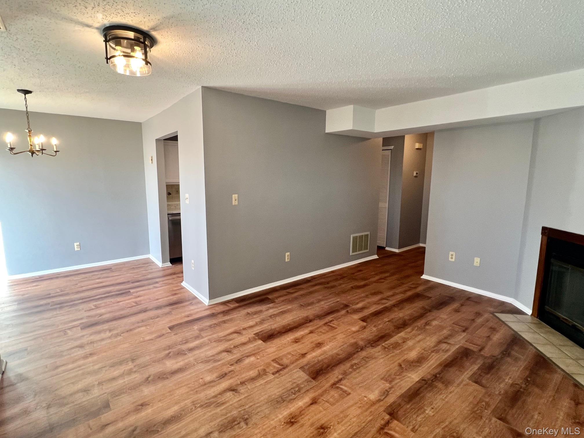 #8 photo, 3917 Whispering Hills, Chester , NY 10918