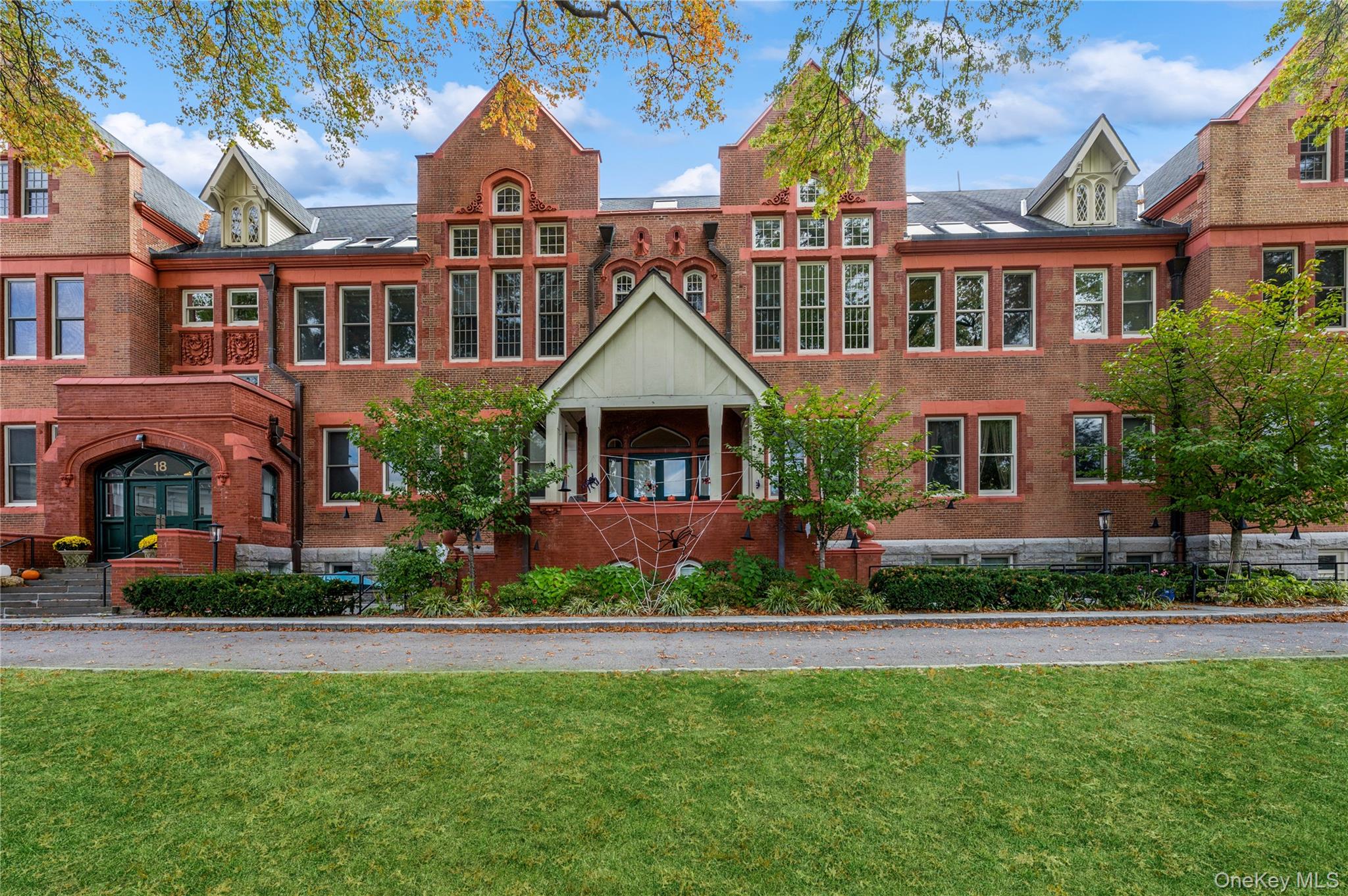 #1 photo, 18 N Broadway, 纽约州 Tarrytown , NY 10591