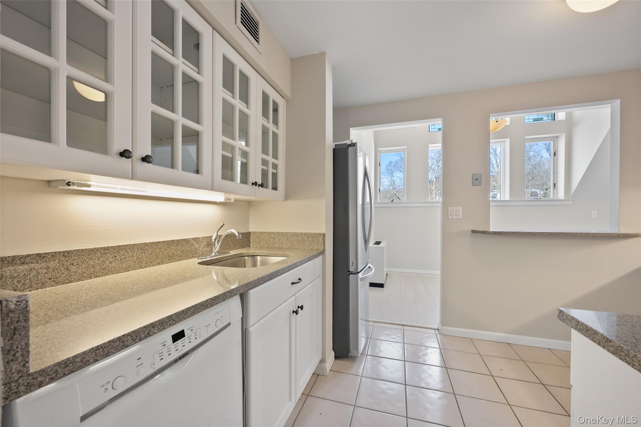 #8 photo, 18 N Broadway, Tarrytown , NY 10591