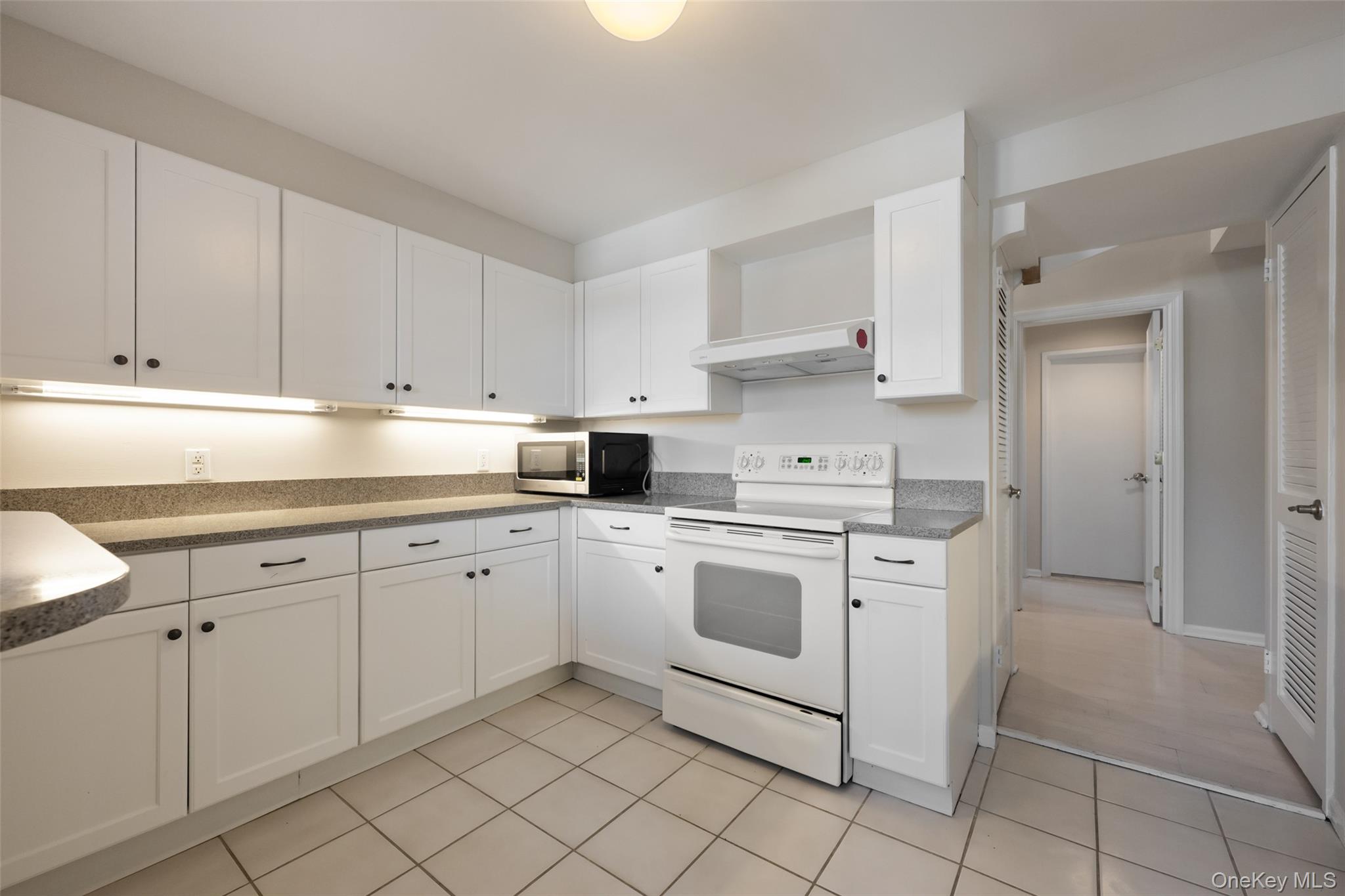 #9 photo, 18 N Broadway, Tarrytown , NY 10591