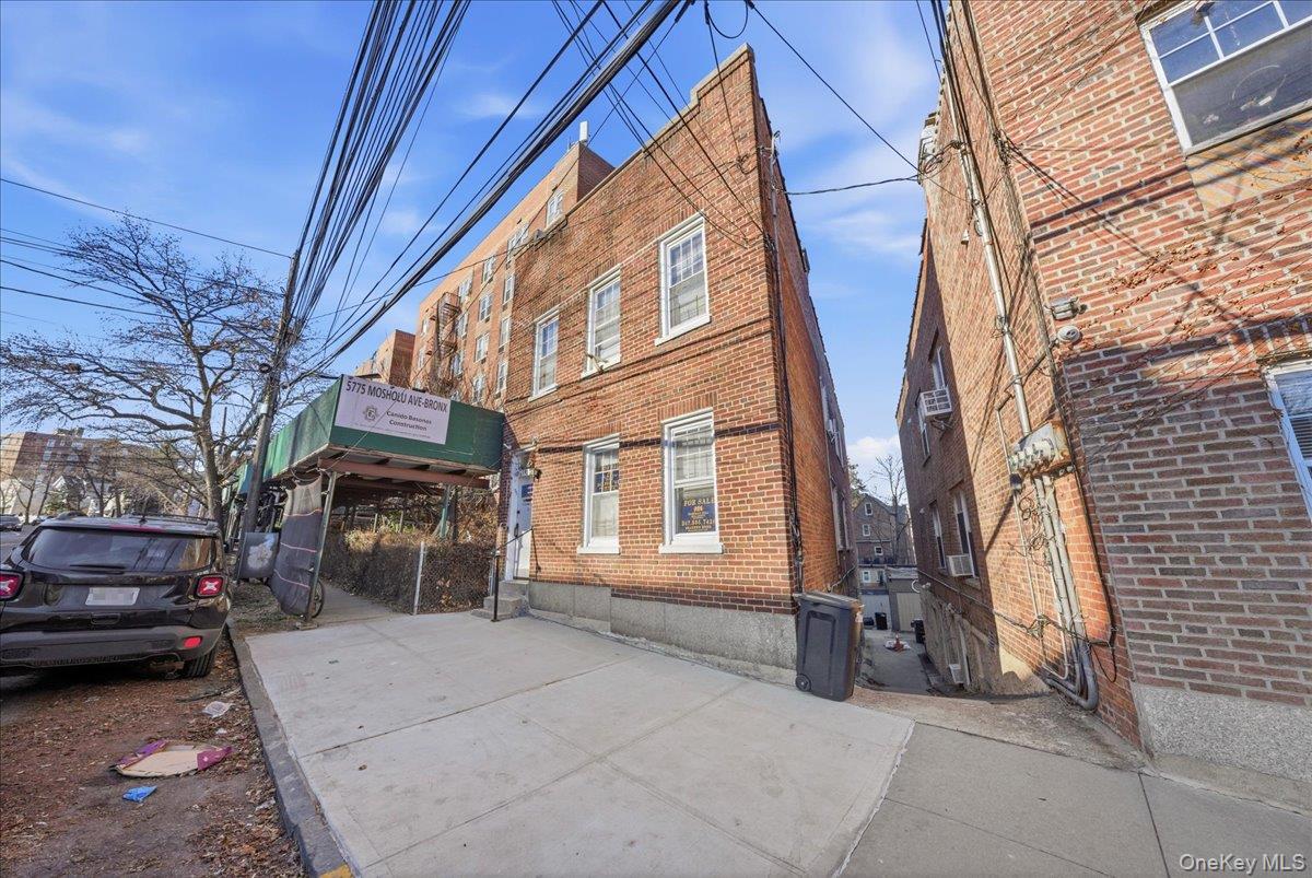 #1 photo, 5783 Mosholu Avenue, Bronx , NY 10471