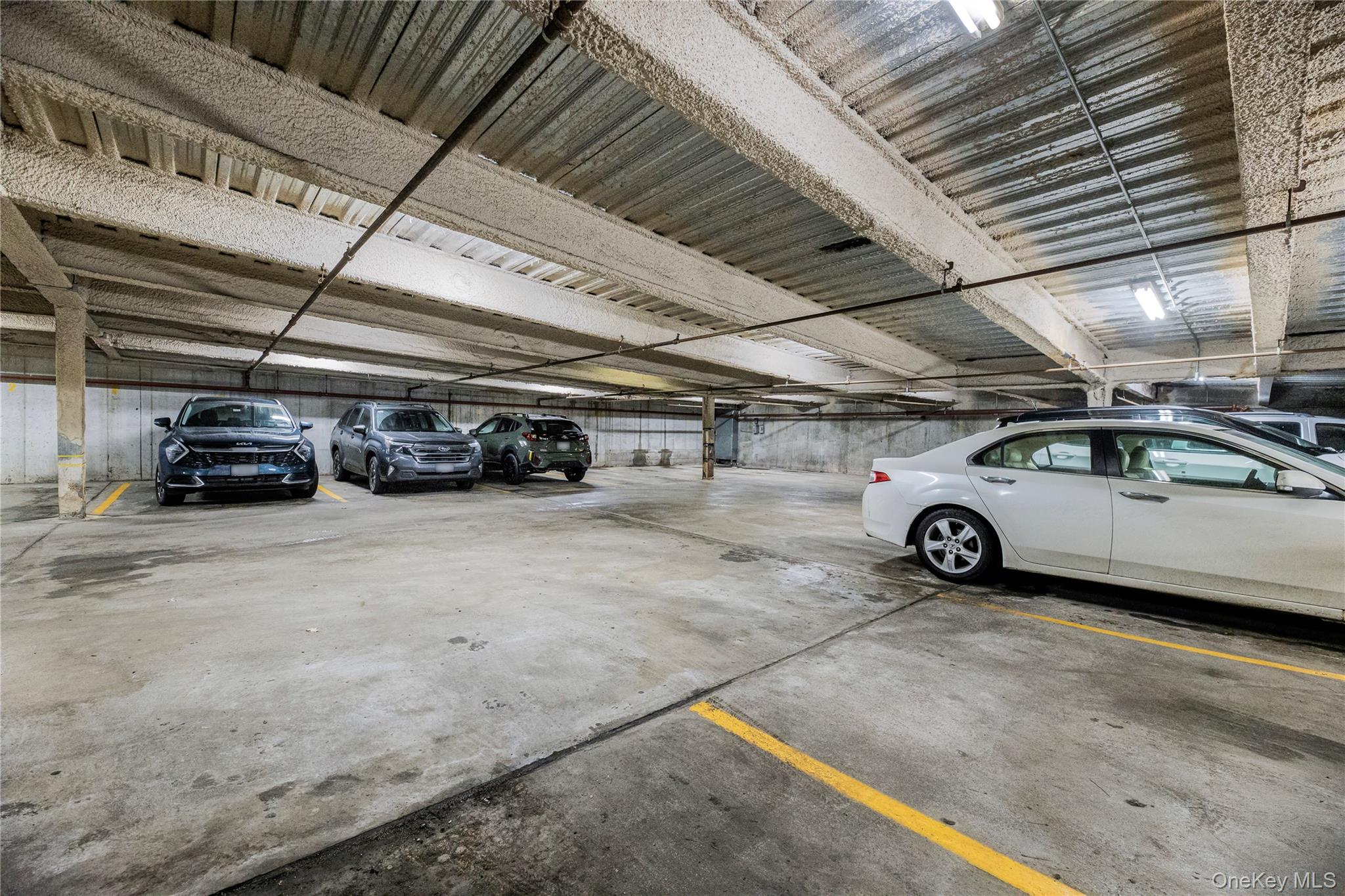 #17 photo, 3220 Fairfield Avenue, Bronx , NY 10463