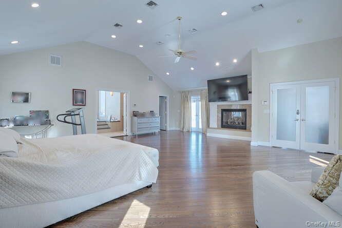 #18 photo, 89 Spook Rock Road, Suffern , NY 10901