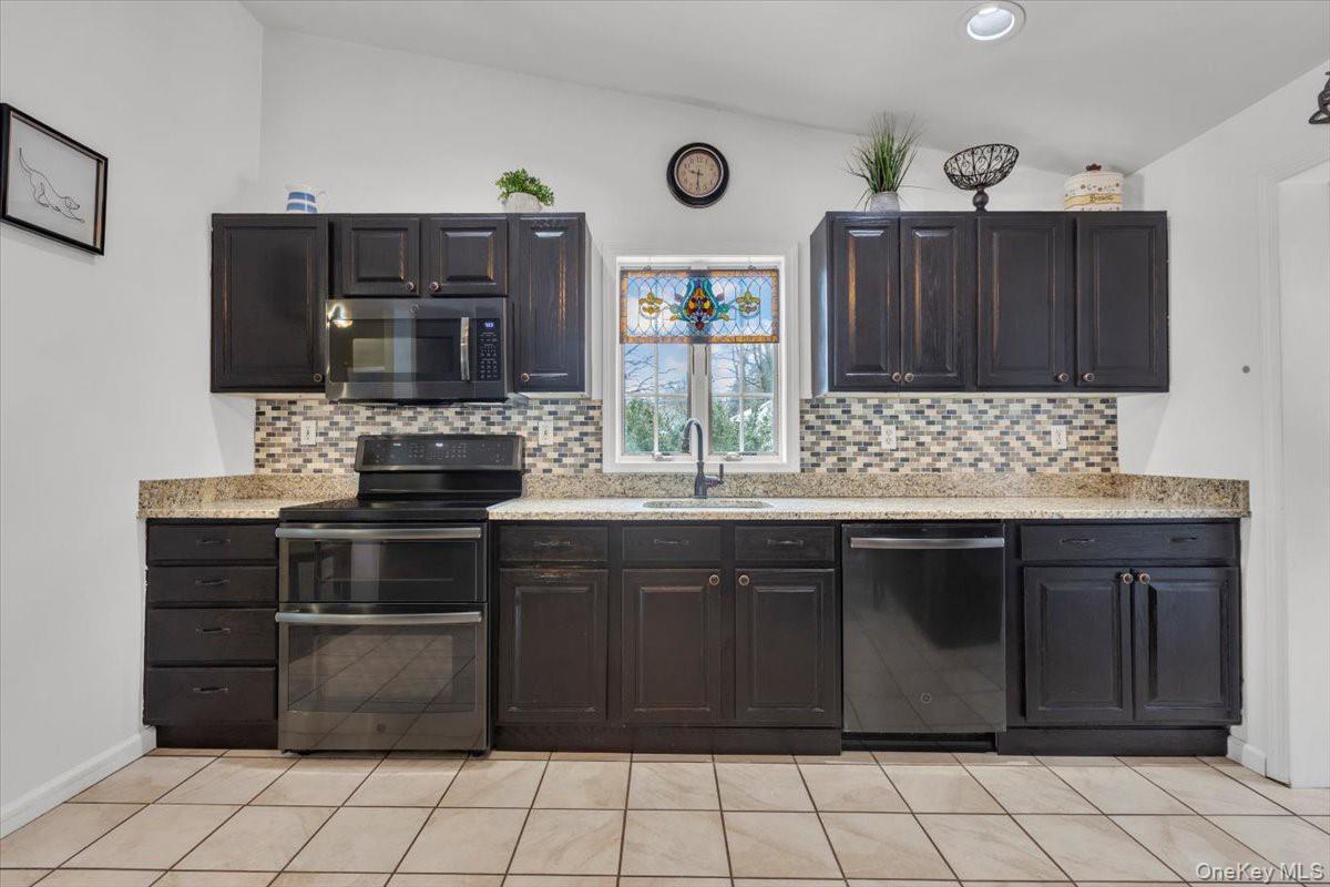 #16 photo, 147 Lake Baldwin Drive, Mahopac , NY 10541