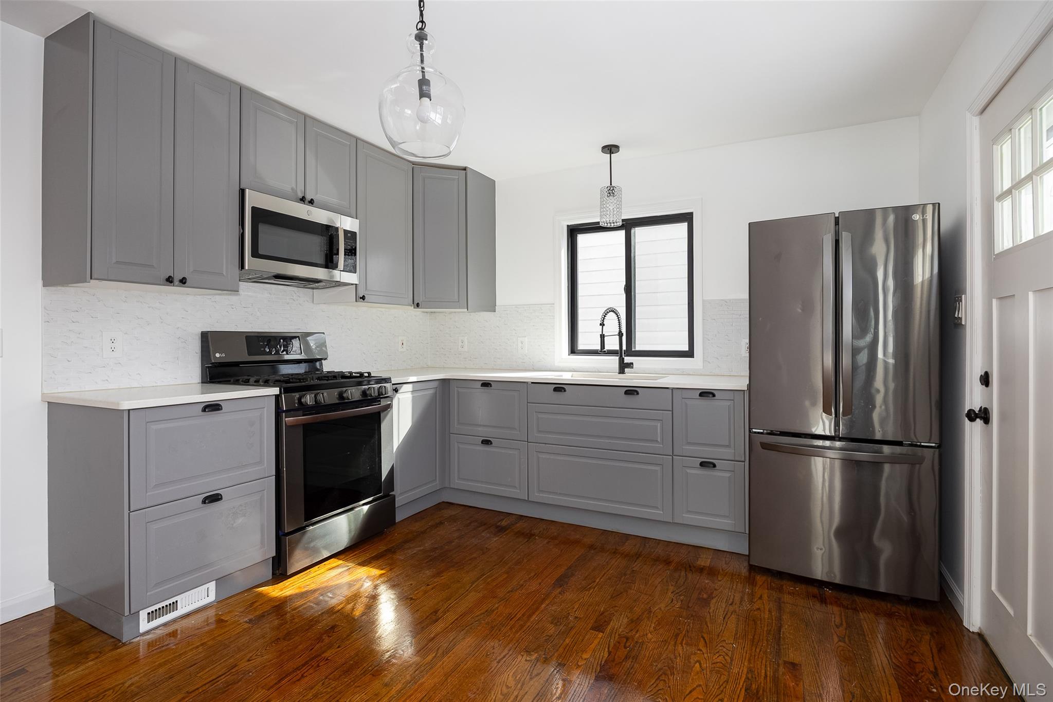 #6 photo, 46 Fountain Place, Poughkeepsie , NY 12603