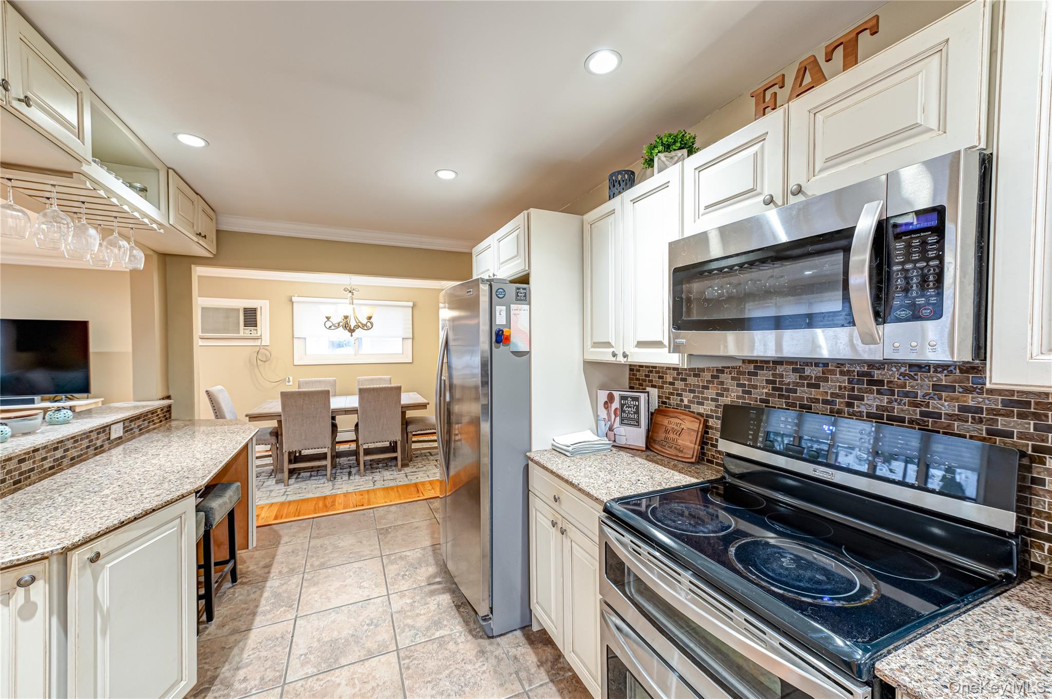 #16 photo, 345 Collington Drive, Саффолк ‖ Ronkonkoma , NY 11779