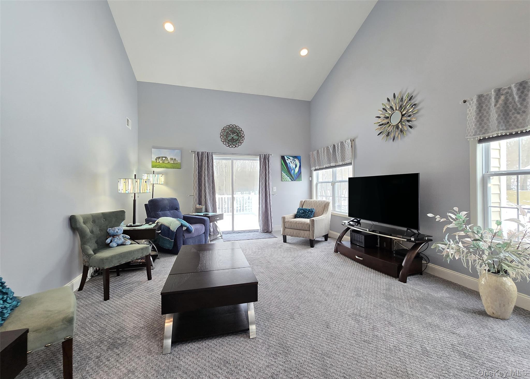 #3 photo, 120 Kettles Lane, Саффолк ‖ Medford , NY 11763