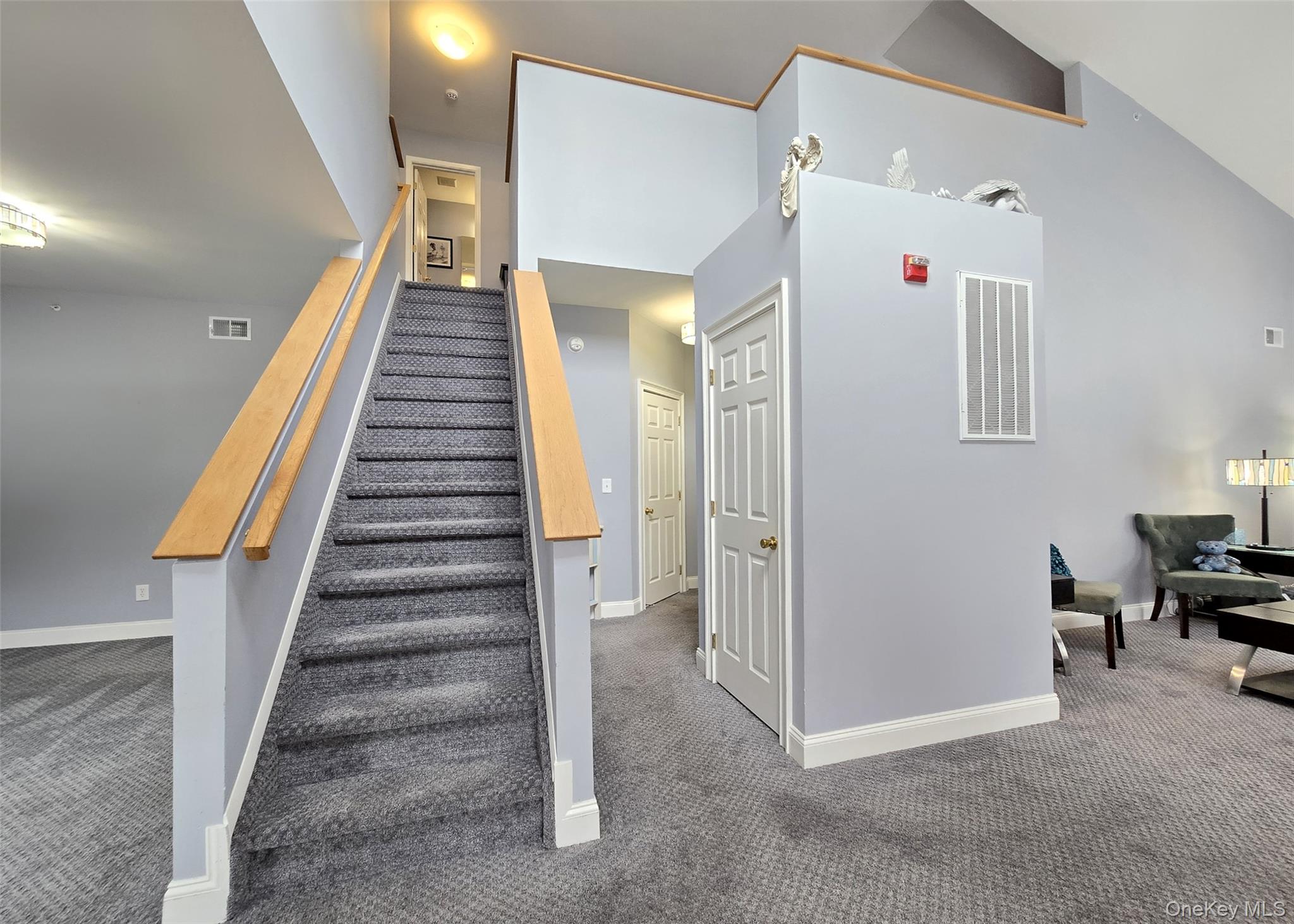 #5 photo, 120 Kettles Lane, Саффолк ‖ Medford , NY 11763