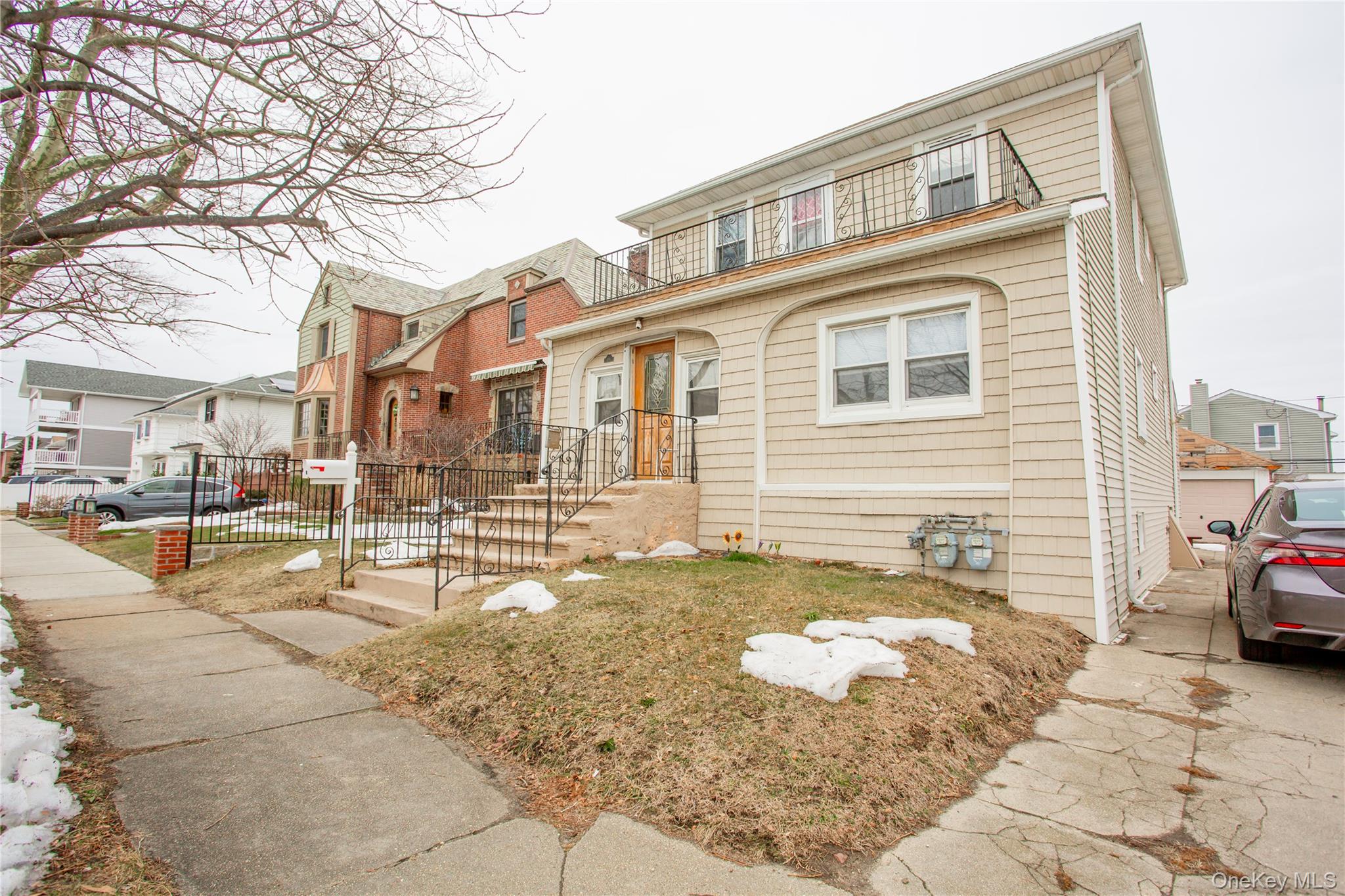 #1 photo, 359 E Chester Street, Нассау ‖ Long Beach , NY 11561