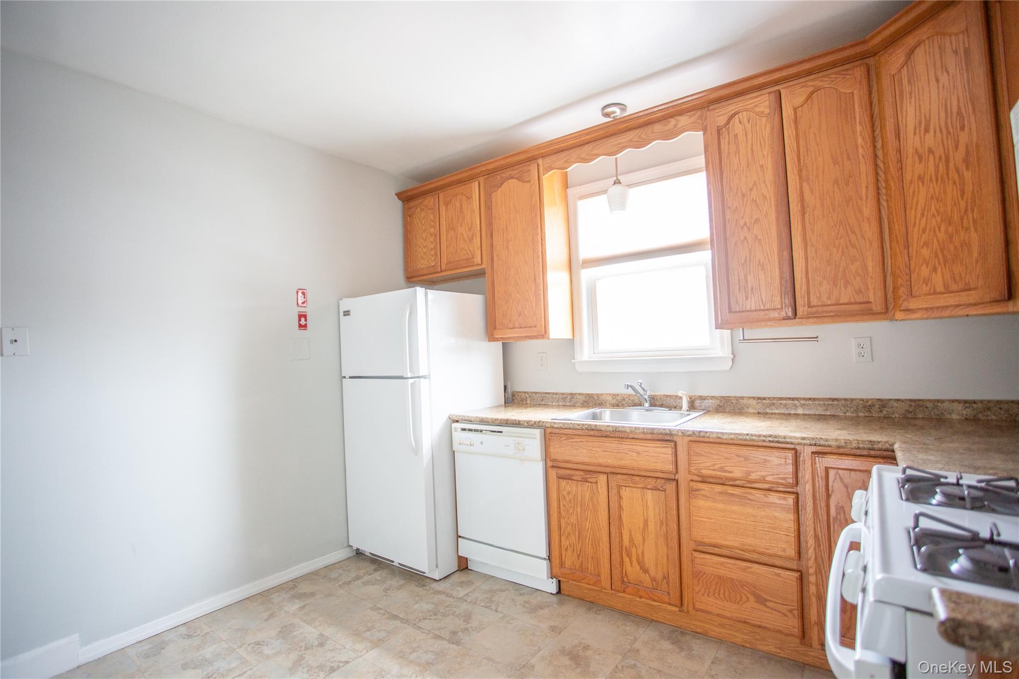 #8 photo, 359 E Chester Street, Нассау ‖ Long Beach , NY 11561