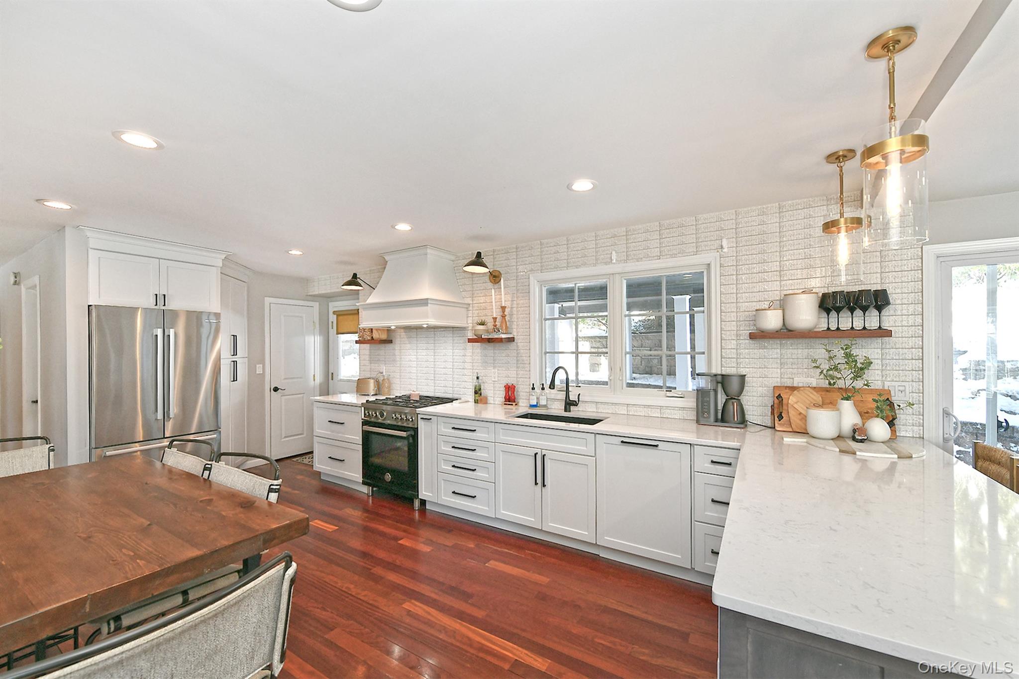 #9 photo, 11 Westfield Drive, Саффолк ‖ Centerport , NY 11721