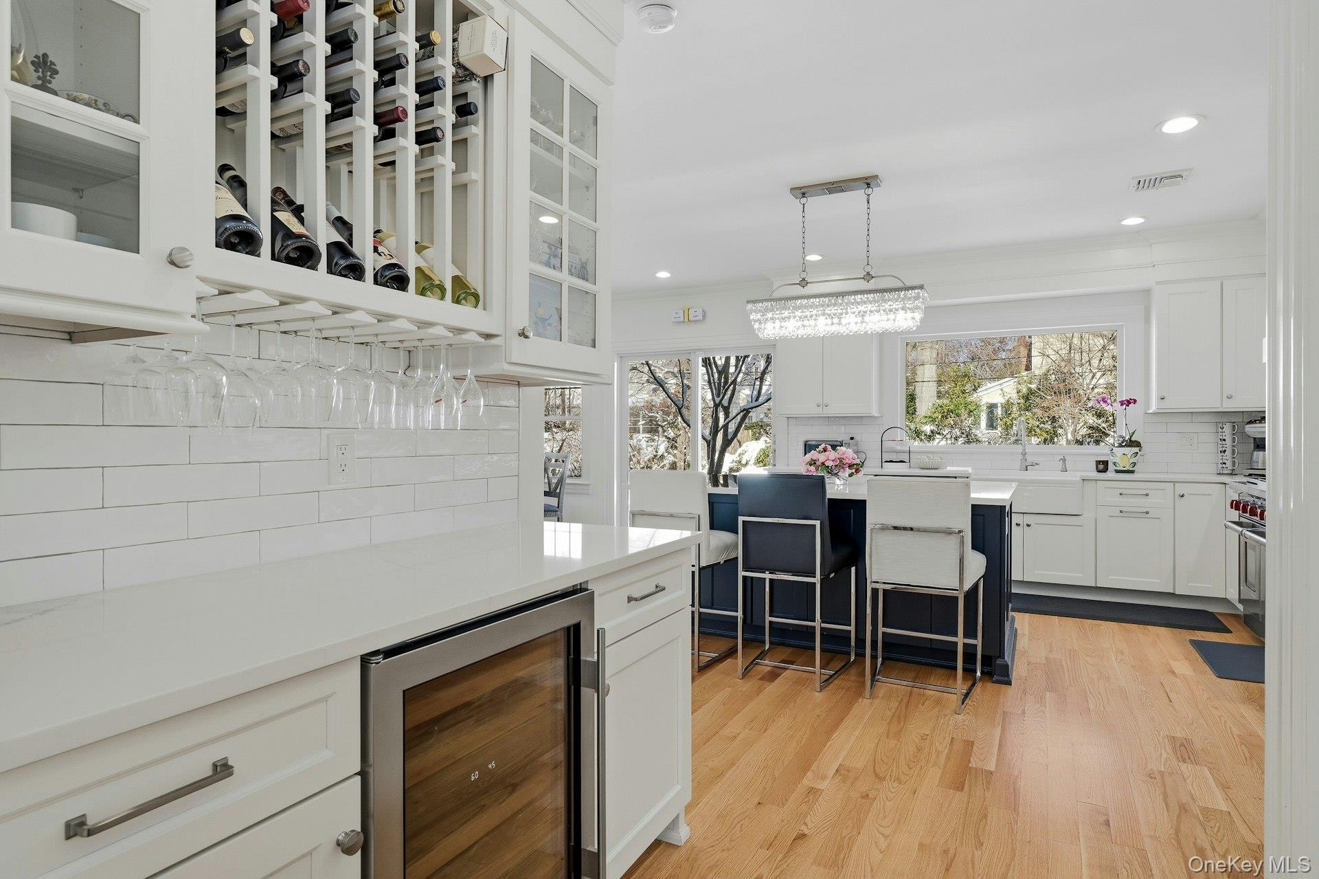 #12 photo, 91 Bar Beach Road, Port Washington , NY 11050