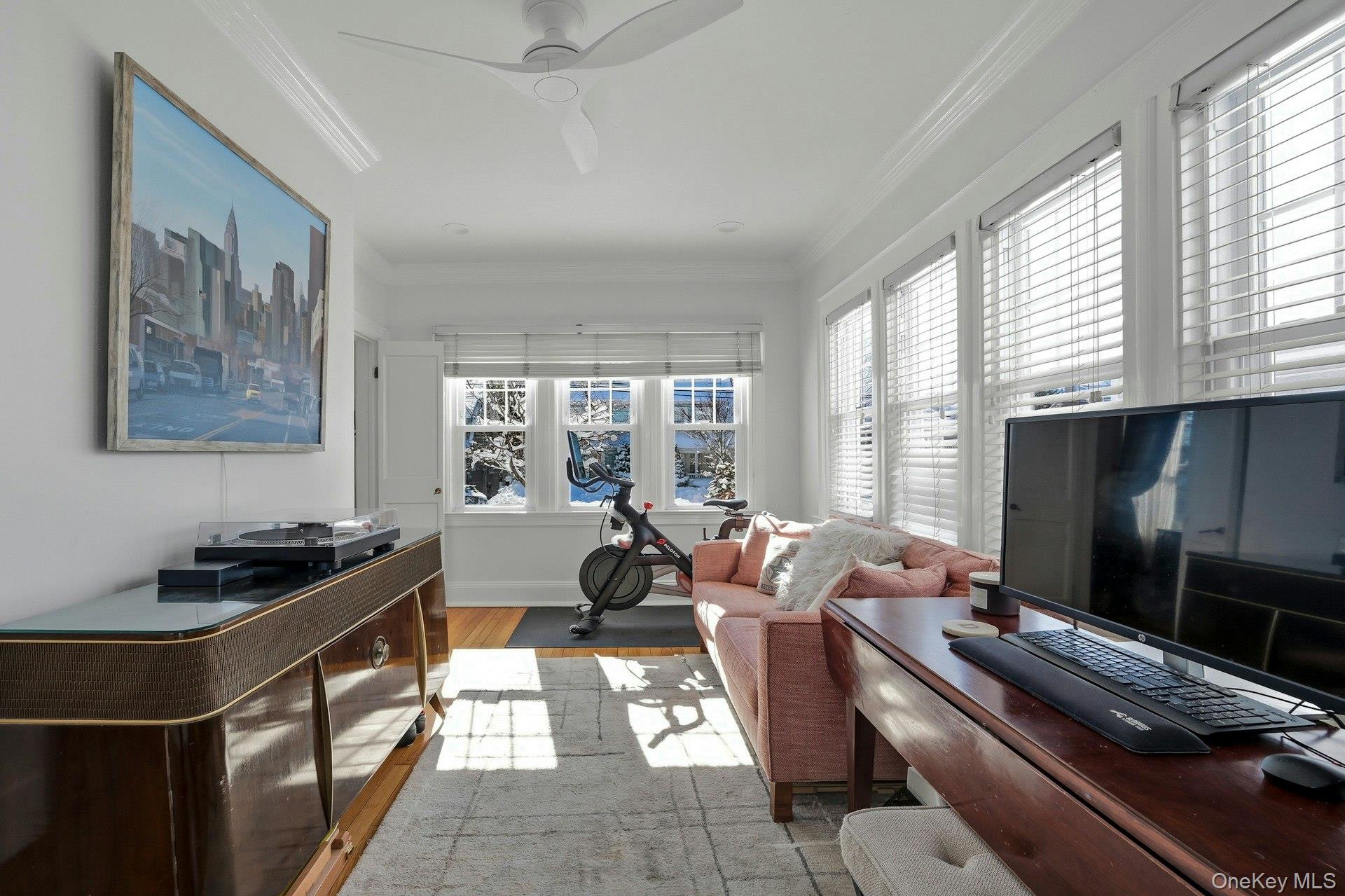 #17 photo, 91 Bar Beach Road, Port Washington , NY 11050