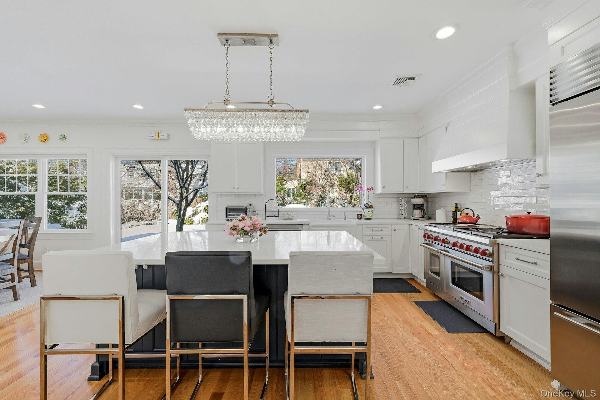 #6 photo, 91 Bar Beach Road, Port Washington , NY 11050