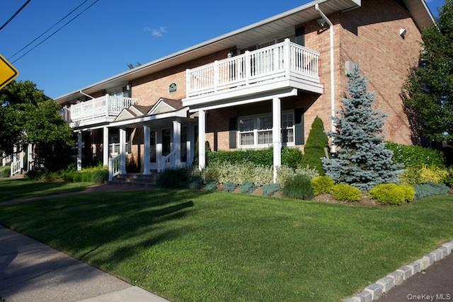 #1 photo, 89 Claire Court, West Babylon , NY 11704