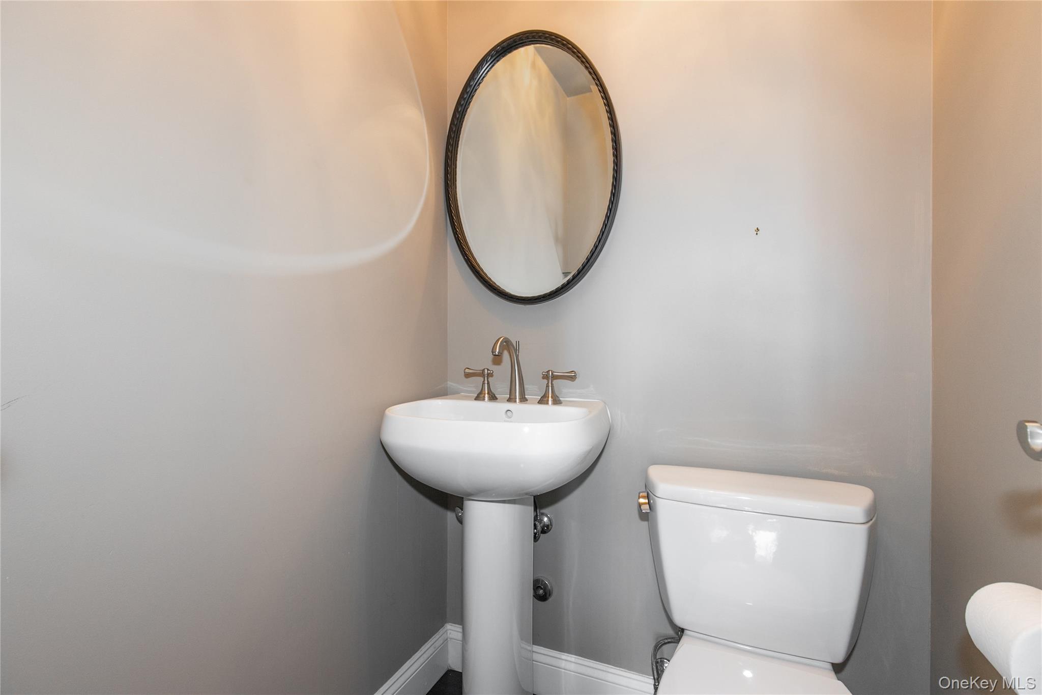 #16 photo, 269-10 GRAND CENTRAL Parkway, Floral Park , NY 11005