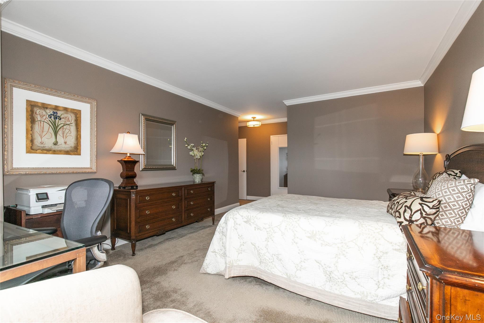 #18 photo, 269-10 GRAND CENTRAL Parkway, Floral Park , NY 11005