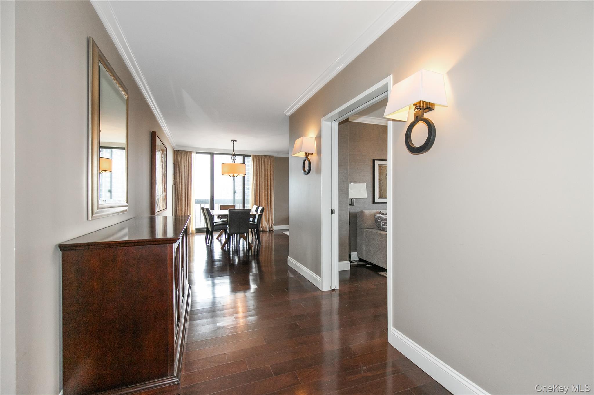 #4 photo, 269-10 GRAND CENTRAL Parkway, Floral Park , NY 11005