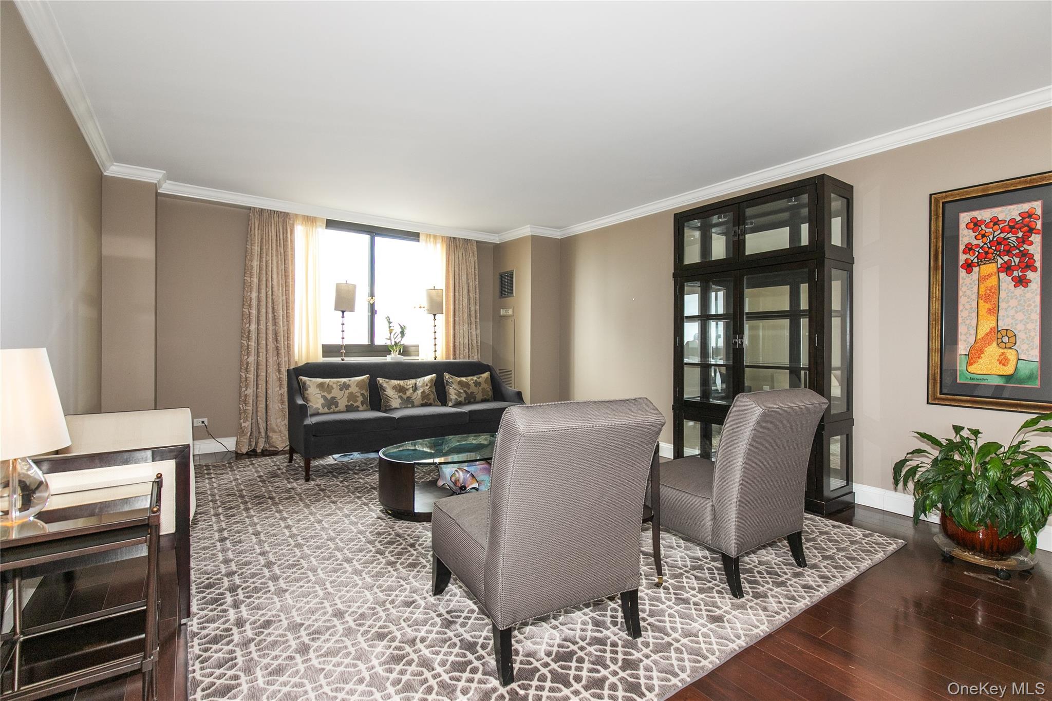 #5 photo, 269-10 GRAND CENTRAL Parkway, Floral Park , NY 11005