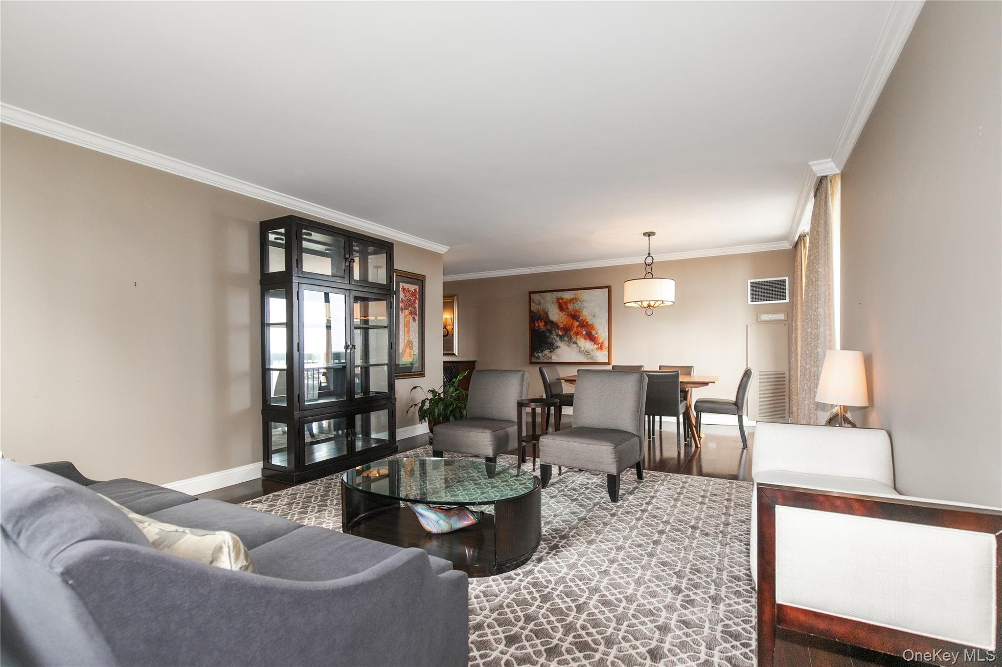 #6 photo, 269-10 GRAND CENTRAL Parkway, Floral Park , NY 11005