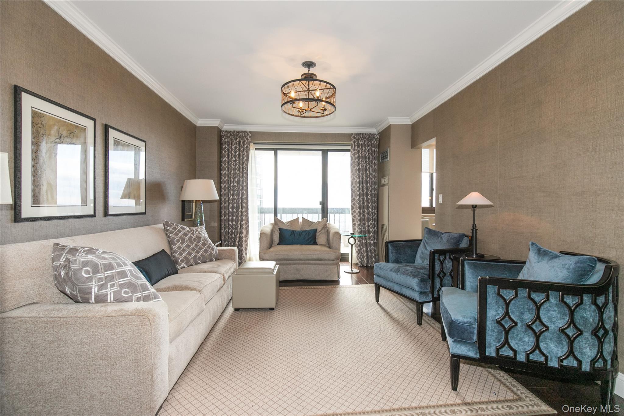 #9 photo, 269-10 GRAND CENTRAL Parkway, Floral Park , NY 11005