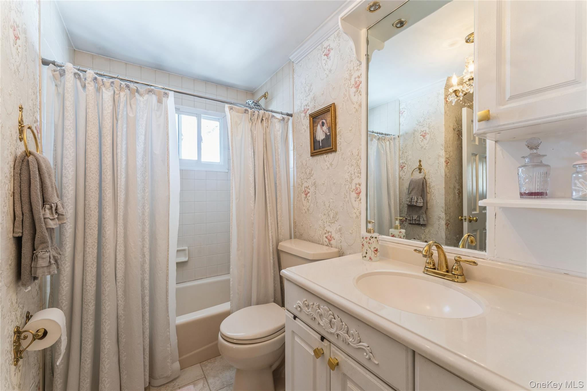 #15 photo, 270 Nancy Drive, East Meadow , NY 11554