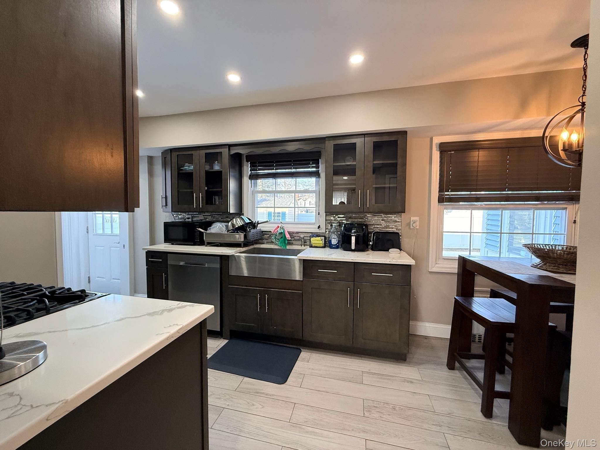 #10 photo, 201 Sydney Avenue, Нассау ‖ Malverne , NY 11565