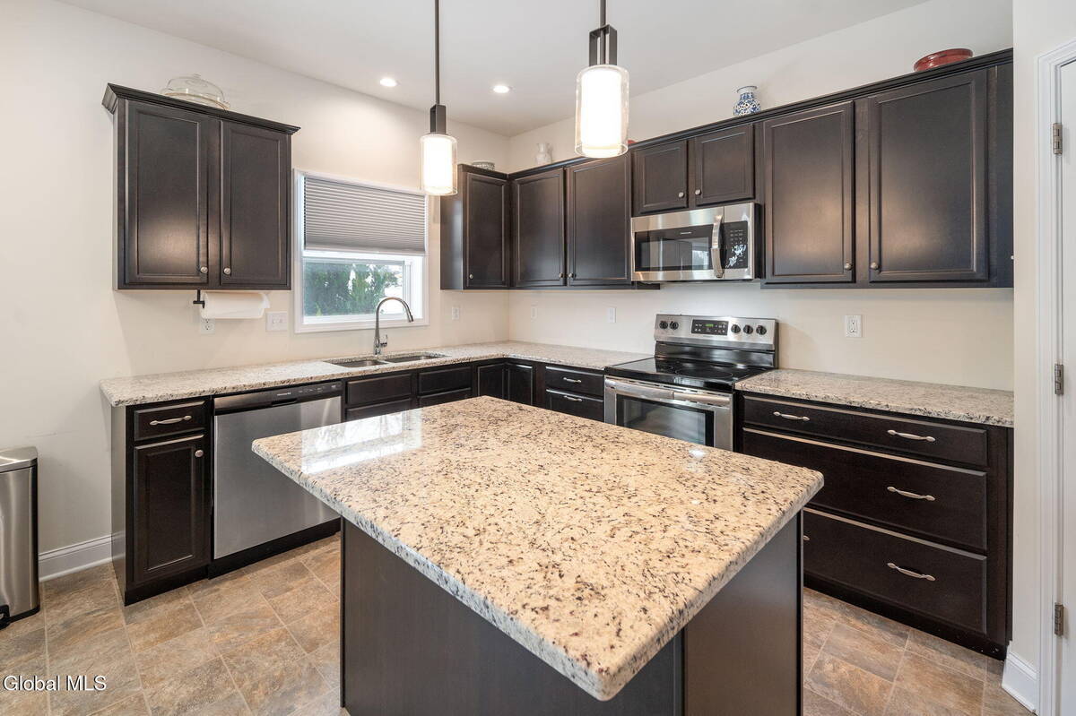 #13 photo, 1 Cove Road, Colonie , NY 12047