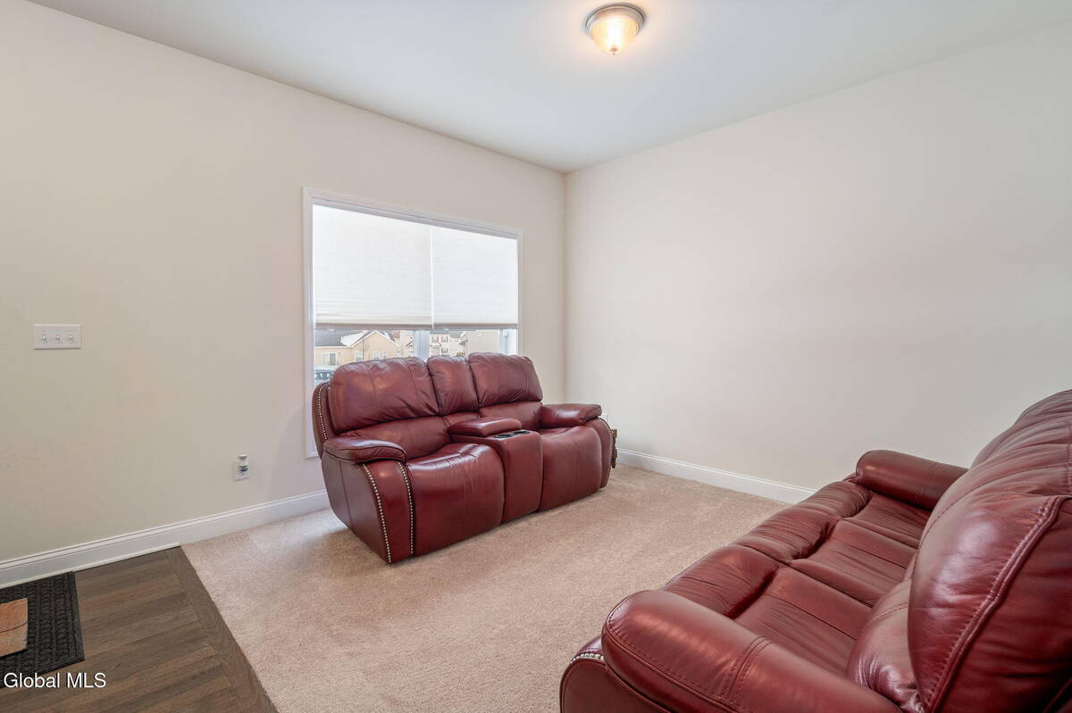 #6 photo, 1 Cove Road, Colonie , NY 12047