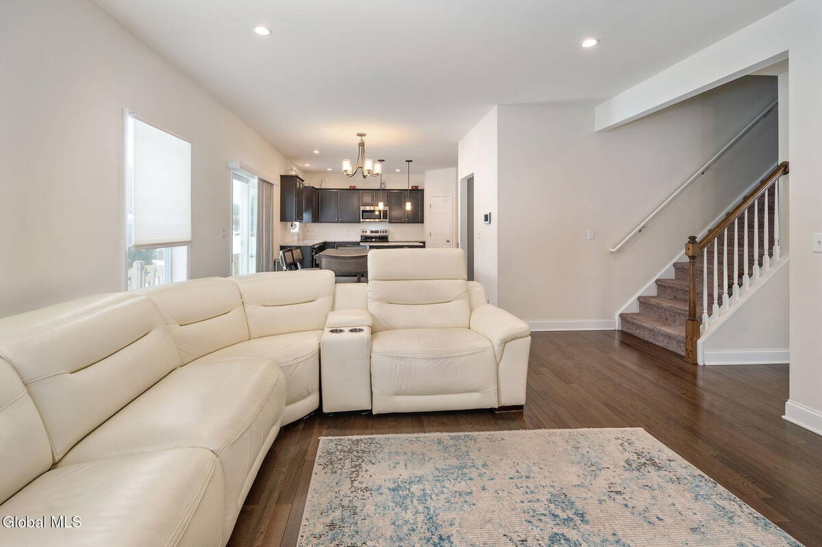 #9 photo, 1 Cove Road, Colonie , NY 12047