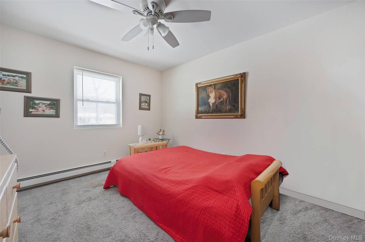 #16 photo, 126 Floyd Road, מחוז סאפוק Shirley , NY 11967