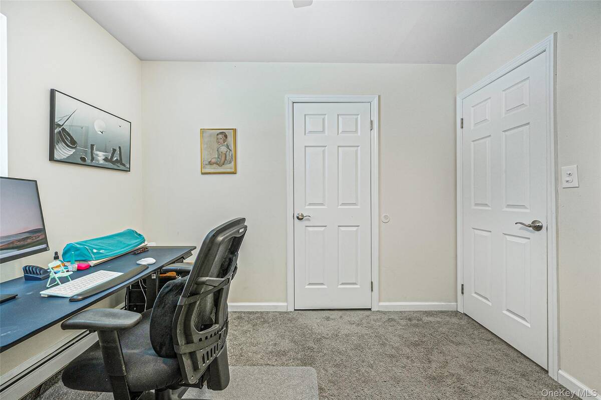 #19 photo, 126 Floyd Road, מחוז סאפוק Shirley , NY 11967