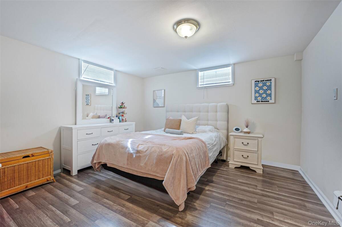 #26 photo, 126 Floyd Road, מחוז סאפוק Shirley , NY 11967