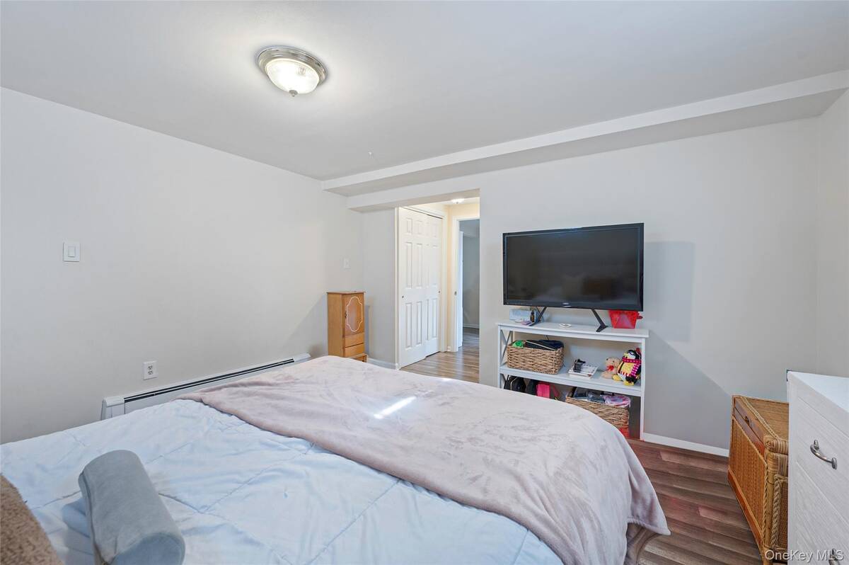 #27 photo, 126 Floyd Road, מחוז סאפוק Shirley , NY 11967