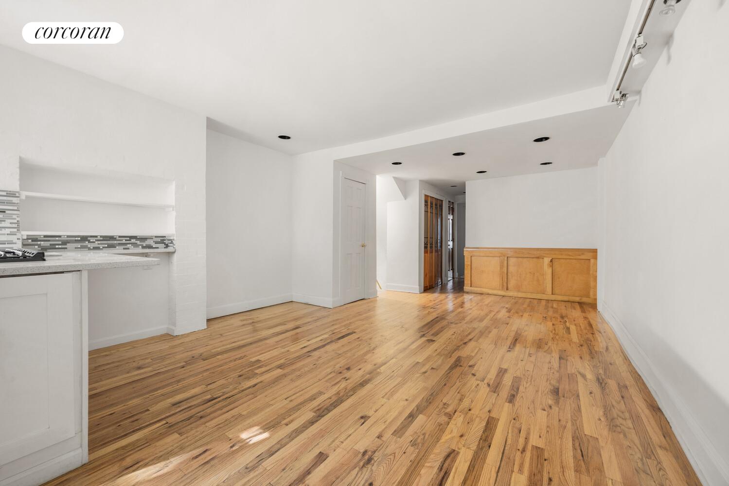 #11 photo, 154A HICKS Street, Brooklyn Heights , NY 11201