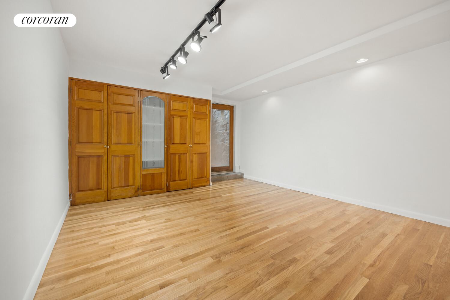 #17 photo, 154A HICKS Street, Brooklyn Heights , NY 11201