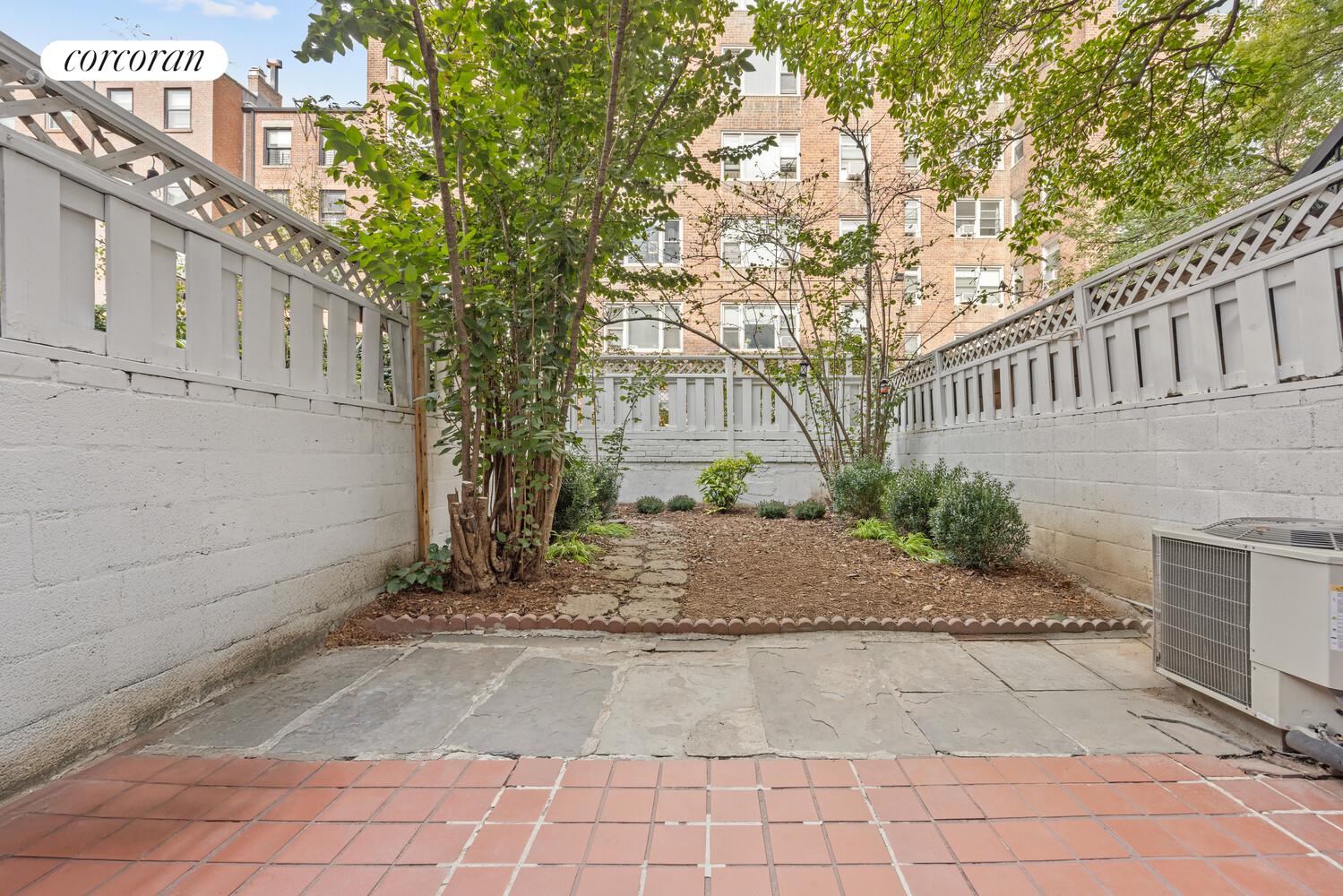 #19 photo, 154A HICKS Street, Brooklyn Heights , NY 11201