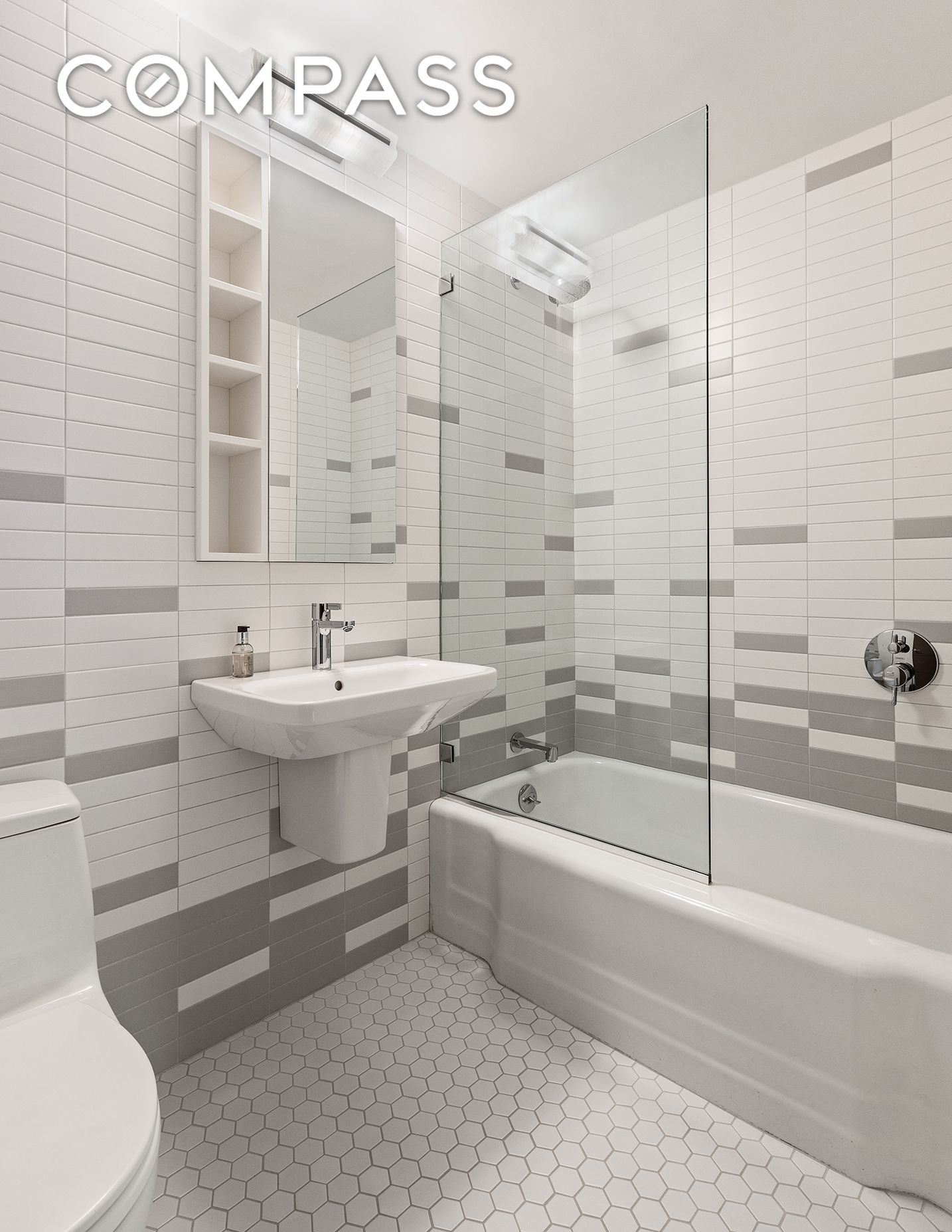 #14 photo, 37 W 12th Street, Greenwich Village , NY 10011