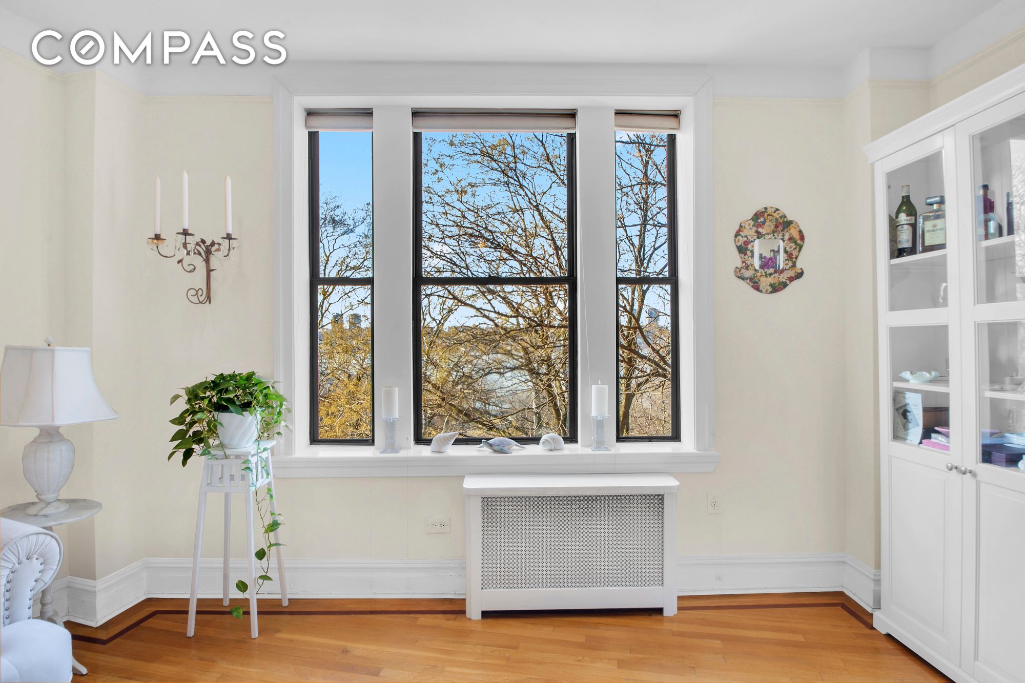 #3 photo, 725 Riverside Drive, Манхэттен ‖ Hamilton Heights , NY 10031