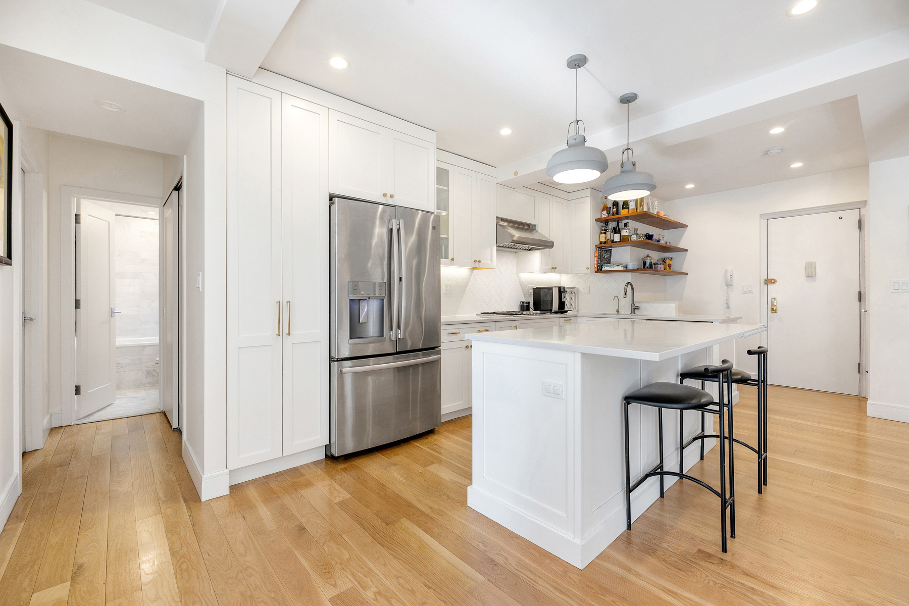 #14 photo, 60 E 9th Street, Greenwich Village , NY 10003