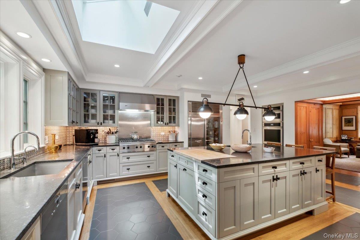 #15 photo, 18 Richbell Road, 뉴욕주 Scarsdale , NY 10583