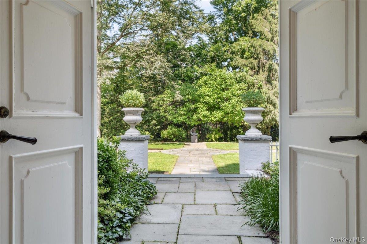 #8 photo, 18 Richbell Road, 뉴욕주 Scarsdale , NY 10583