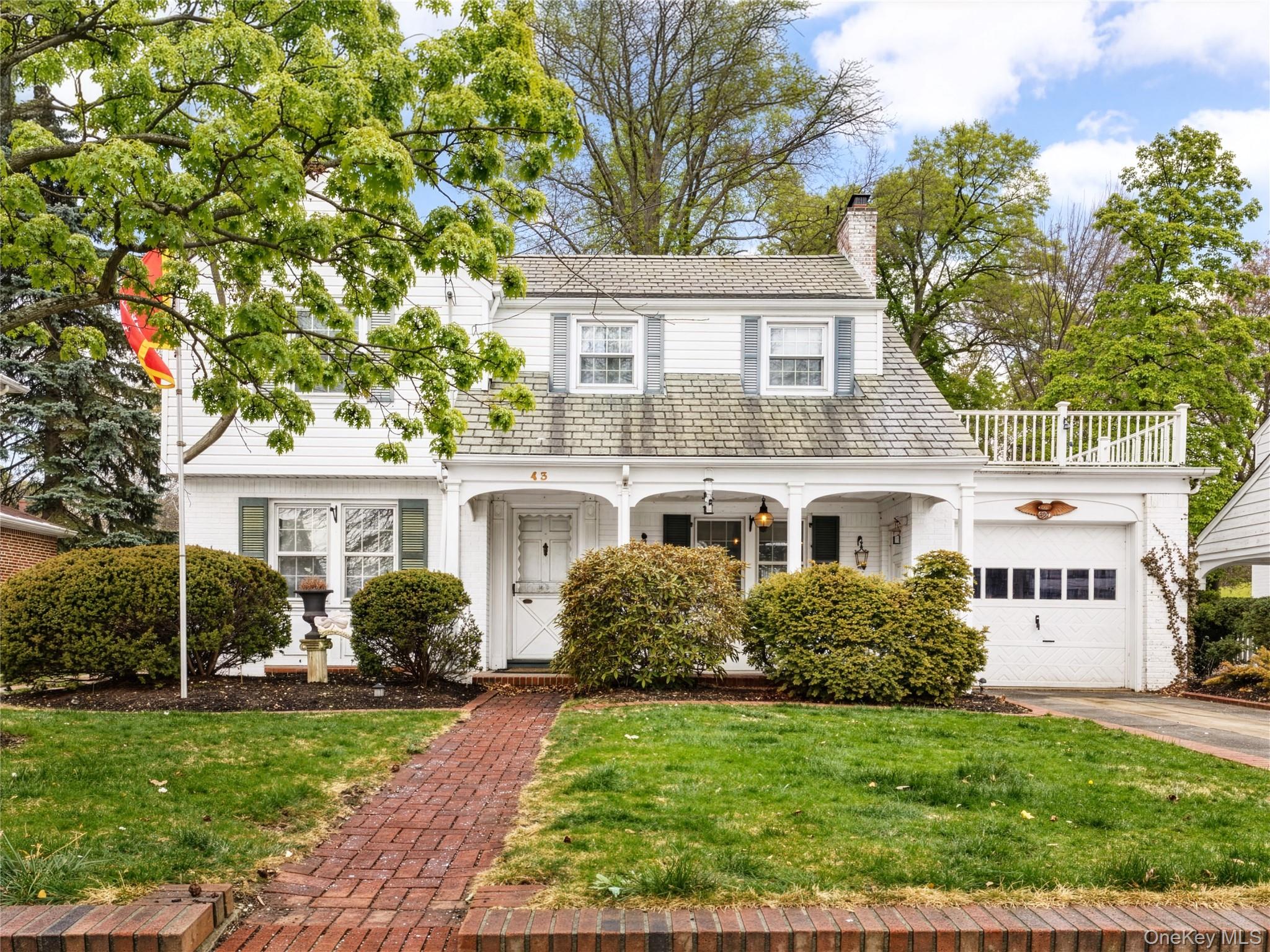 #1 photo, 43 MacDonald Street, নাসাউ কাউন্টি Hempstead , NY 11550