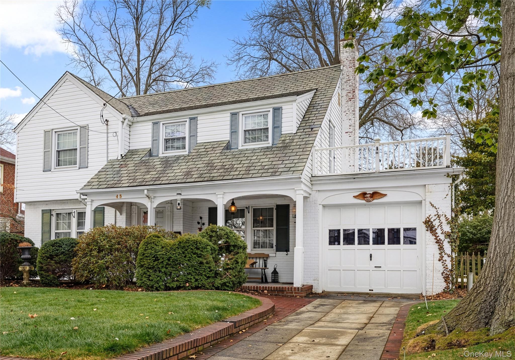 #2 photo, 43 MacDonald Street, নাসাউ কাউন্টি Hempstead , NY 11550