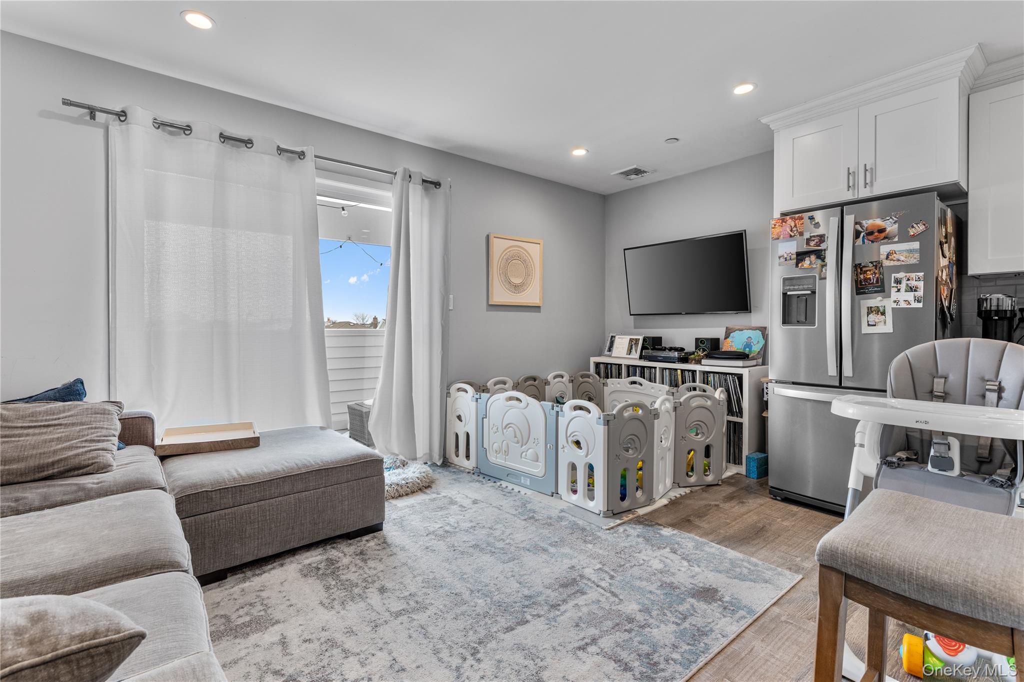 #4 photo, 616 E Broadway, Long Beach , NY 11561