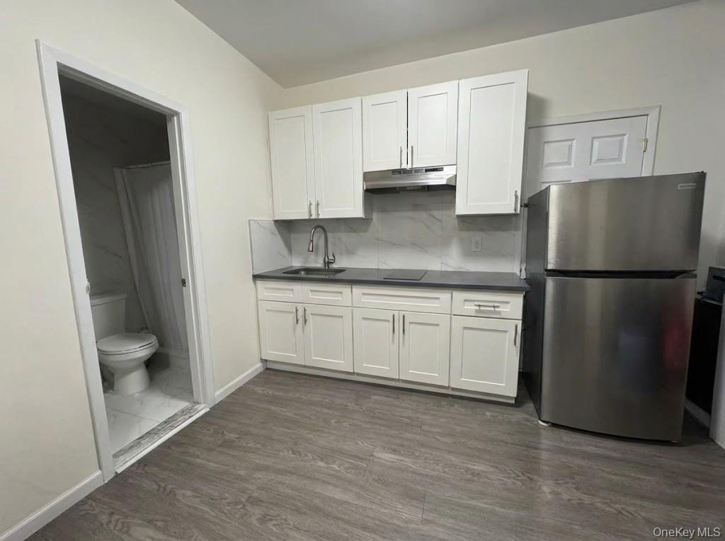 #13 photo, 60-59 69th Street, קווינס Maspeth , NY 11378