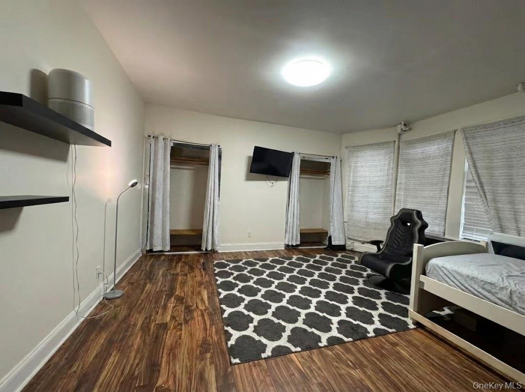 #8 photo, 60-59 69th Street, קווינס Maspeth , NY 11378