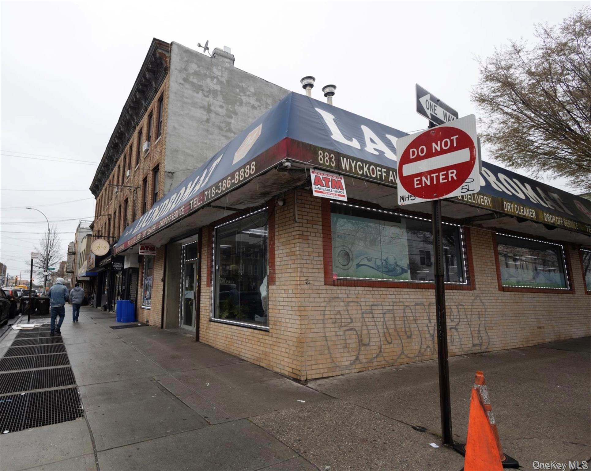 #2 photo, 883 Wyckoff Avenue, Ridgewood , NY 11385