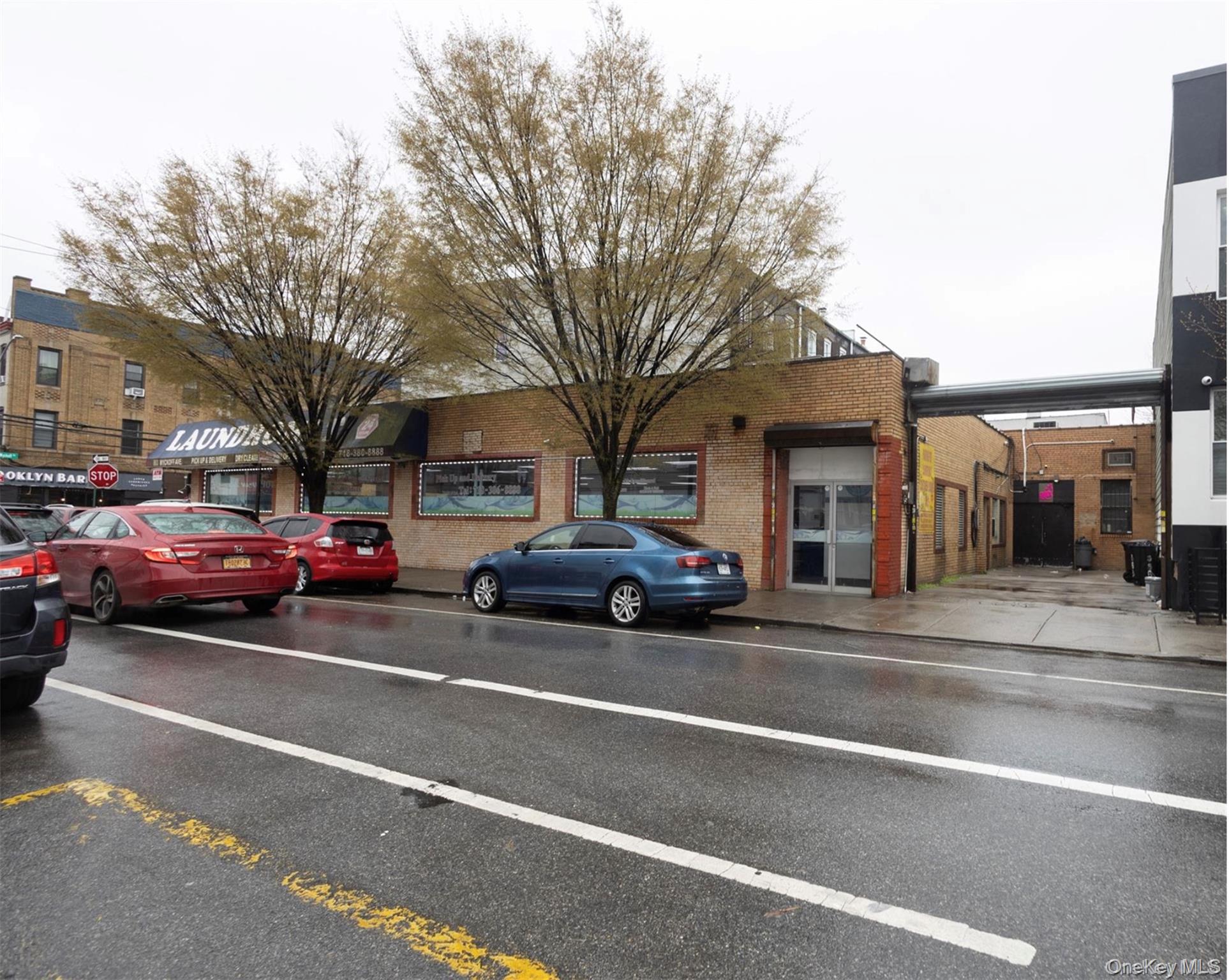 #5 photo, 883 Wyckoff Avenue, Ridgewood , NY 11385